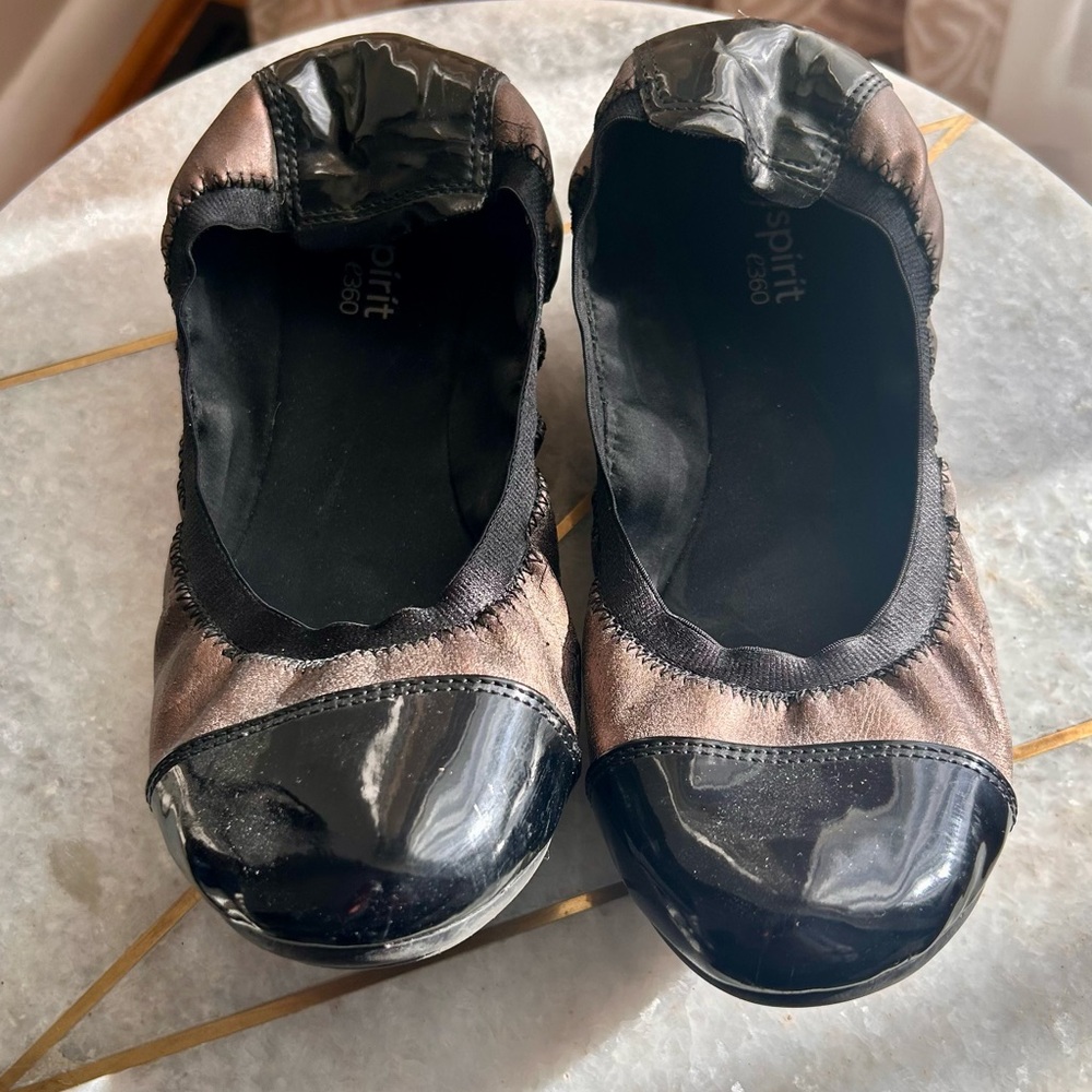 Easy Spirit Black and Brown Women's Shoes